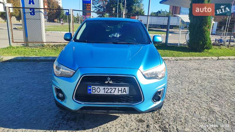 Внедорожник / Кроссовер Mitsubishi Outlander Sport 2013 в Чорткове
