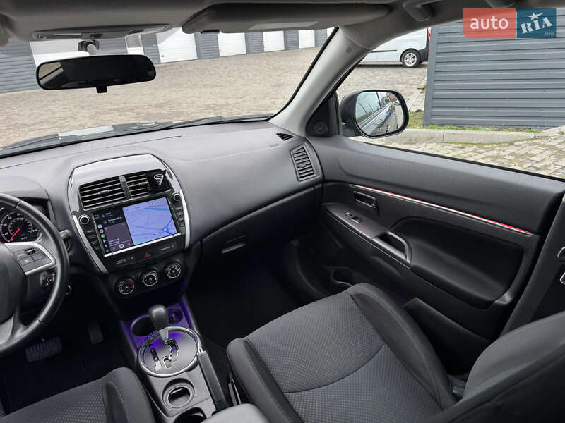 Внедорожник / Кроссовер Mitsubishi Outlander Sport 2015 в Киеве фото 14 Внедорожник / Кроссовер Mitsubishi Outlander Sport 2015 в Киеве