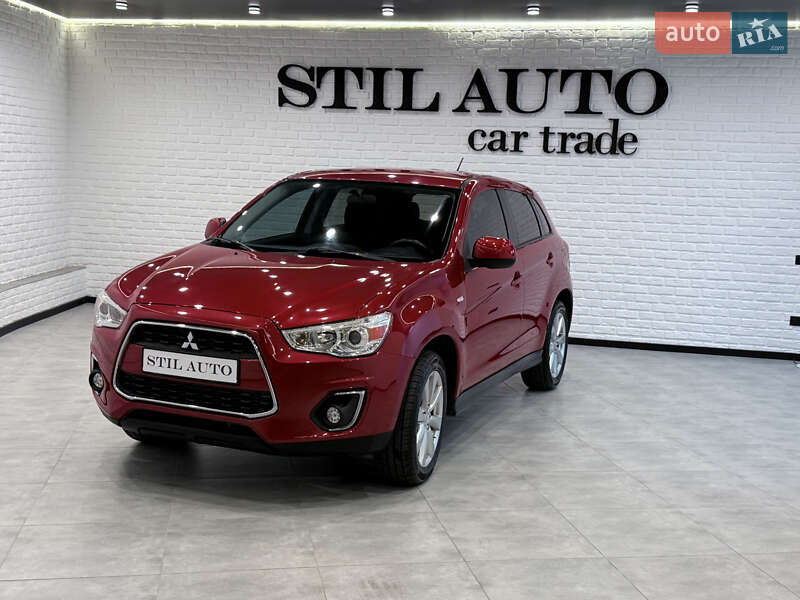 Внедорожник / Кроссовер Mitsubishi Outlander Sport 2014 в Одессе