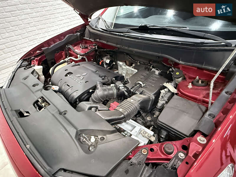 Внедорожник / Кроссовер Mitsubishi Outlander Sport 2014 в Одессе