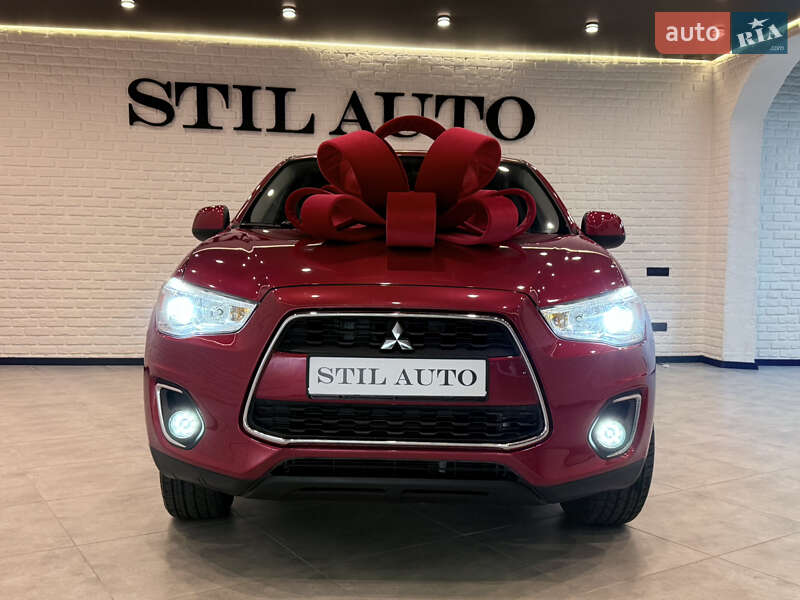 Внедорожник / Кроссовер Mitsubishi Outlander Sport 2014 в Одессе