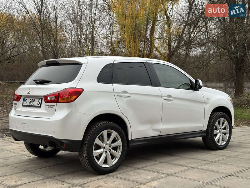 Позашляховик / Кросовер Mitsubishi Outlander Sport 2013 в Смілі