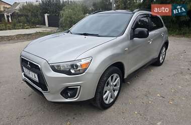 Внедорожник / Кроссовер Mitsubishi Outlander Sport 2013 в Киеве