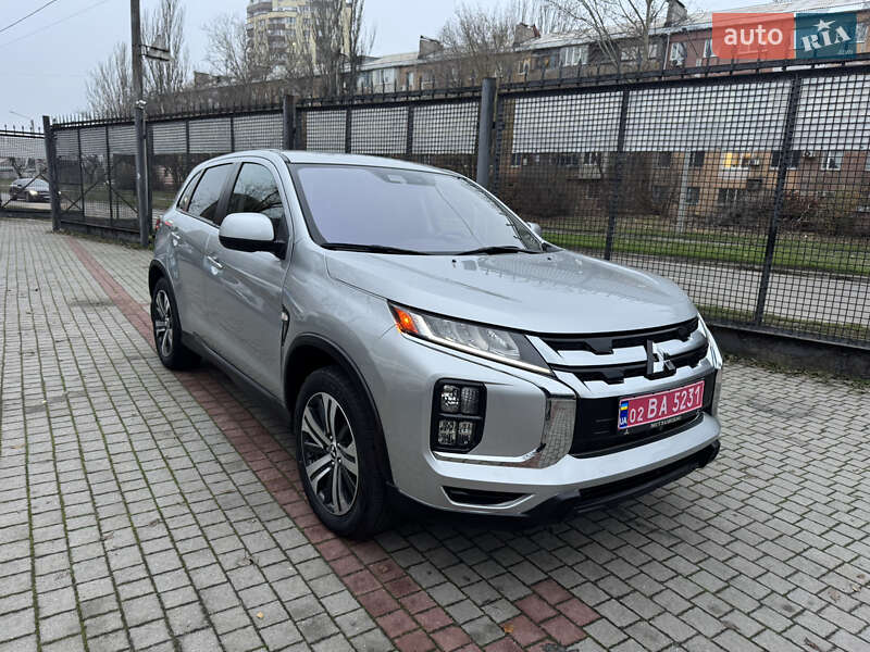 Mitsubishi Outlander Sport 2023