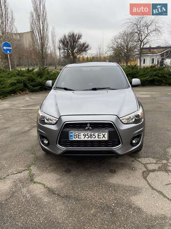 Внедорожник / Кроссовер Mitsubishi Outlander Sport 2015 в Николаеве фото 7 Внедорожник / Кроссовер Mitsubishi Outlander Sport 2015 в Николаеве