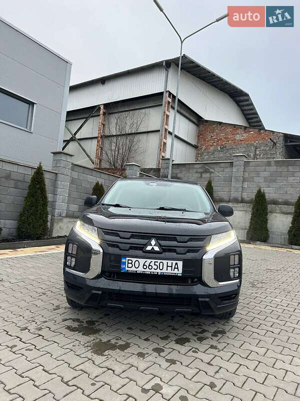 Позашляховик / Кросовер Mitsubishi Outlander Sport 2022 в Івано-Франківську