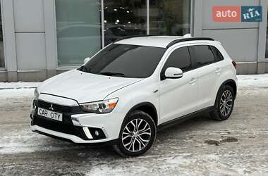 Внедорожник / Кроссовер Mitsubishi Outlander Sport 2019 в Киеве