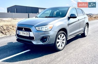 Позашляховик / Кросовер Mitsubishi Outlander Sport 2014 в Києві