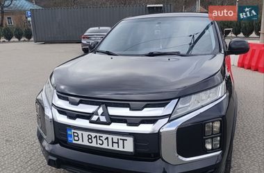 Внедорожник / Кроссовер Mitsubishi Outlander Sport 2019 в Полтаве