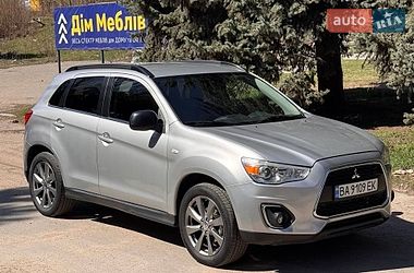 Внедорожник / Кроссовер Mitsubishi Outlander Sport 2013 в Кропивницком