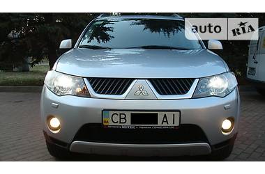 Внедорожник / Кроссовер Mitsubishi Outlander XL 2008 в Чернигове