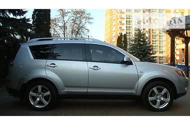 Внедорожник / Кроссовер Mitsubishi Outlander XL 2008 в Чернигове