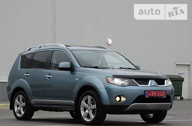 Внедорожник / Кроссовер Mitsubishi Outlander XL 2010 в Одессе