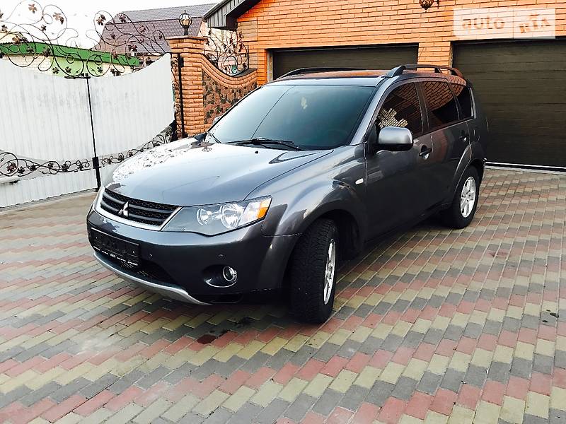 Внедорожник / Кроссовер Mitsubishi Outlander XL 2008 в Киеве