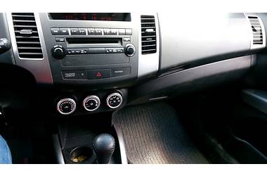 Внедорожник / Кроссовер Mitsubishi Outlander XL 2009 в Новомосковске