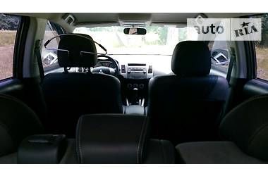 Внедорожник / Кроссовер Mitsubishi Outlander XL 2009 в Новомосковске