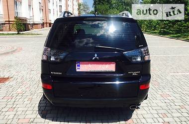 Внедорожник / Кроссовер Mitsubishi Outlander XL 2008 в Ивано-Франковске