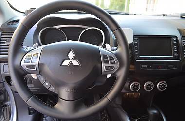 Внедорожник / Кроссовер Mitsubishi Outlander XL 2009 в Одессе