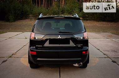 Внедорожник / Кроссовер Mitsubishi Outlander XL 2010 в Кропивницком