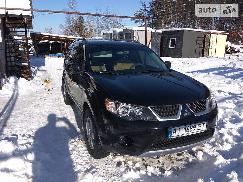 Mitsubishi Outlander XL 2008 року