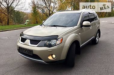 Внедорожник / Кроссовер Mitsubishi Outlander XL 2008 в Киеве