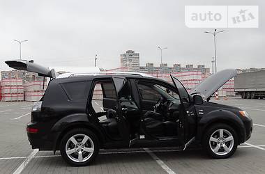 Позашляховик / Кросовер Mitsubishi Outlander XL 2008 в Одесі