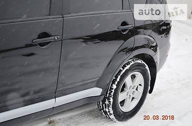 Внедорожник / Кроссовер Mitsubishi Outlander XL 2009 в Ивано-Франковске