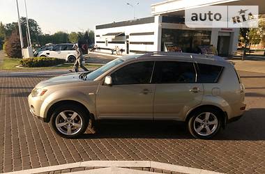 Внедорожник / Кроссовер Mitsubishi Outlander XL 2008 в Киеве