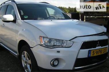 Mitsubishi Outlander XL 2011