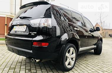 Внедорожник / Кроссовер Mitsubishi Outlander XL 2008 в Ивано-Франковске