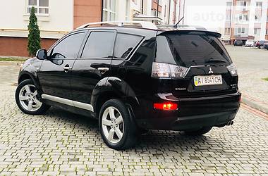 Внедорожник / Кроссовер Mitsubishi Outlander XL 2008 в Ивано-Франковске