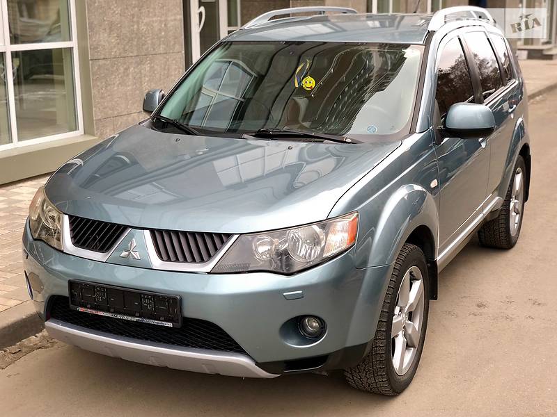 Внедорожник / Кроссовер Mitsubishi Outlander XL 2008 в Киеве