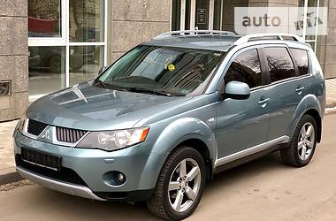 Позашляховик / Кросовер Mitsubishi Outlander XL 2008 в 