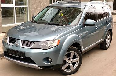 Внедорожник / Кроссовер Mitsubishi Outlander XL 2008 в Киеве