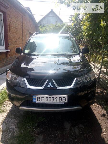 Внедорожник / Кроссовер Mitsubishi Outlander XL 2008 в Первомайске