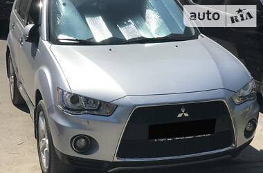 Mitsubishi Outlander XL 2011 Mitsubishi Outlander XL 2011
