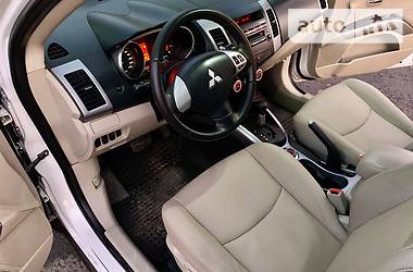 Позашляховик / Кросовер Mitsubishi Outlander XL 2008 в 