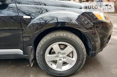 Позашляховик / Кросовер Mitsubishi Outlander XL 2008 в 
