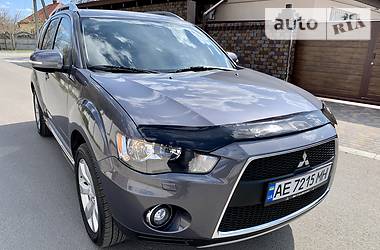Mitsubishi Outlander XL 2010 Mitsubishi Outlander XL 2010