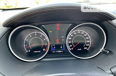 Позашляховик / Кросовер Mitsubishi Outlander XL 2010 в 