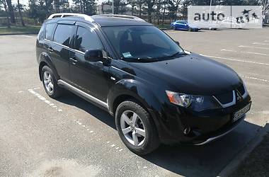 Позашляховик / Кросовер Mitsubishi Outlander XL 2008 в 