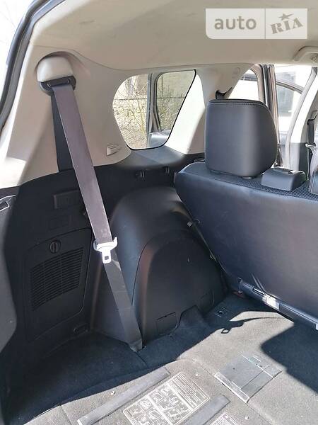 Позашляховик / Кросовер Mitsubishi Outlander XL 2011 в Тернополі