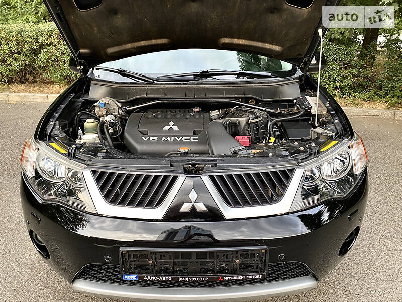 Позашляховик / Кросовер Mitsubishi Outlander XL 2009 в Одесі фото 53 Позашляховик / Кросовер Mitsubishi Outlander XL 2009 в Одесі