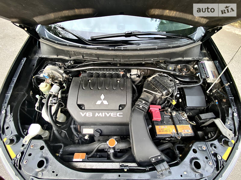 Позашляховик / Кросовер Mitsubishi Outlander XL 2009 в Одесі фото 55 Позашляховик / Кросовер Mitsubishi Outlander XL 2009 в Одесі