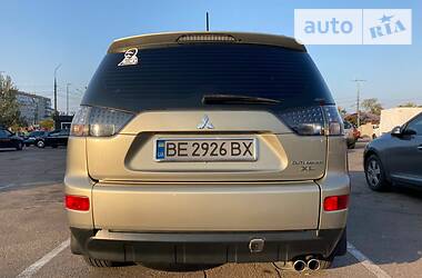 Внедорожник / Кроссовер Mitsubishi Outlander XL 2008 в 