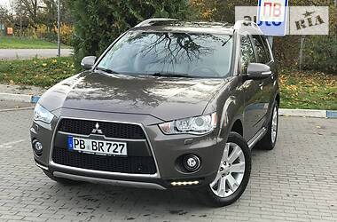 Mitsubishi Outlander XL 2011