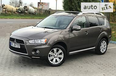 Внедорожник / Кроссовер Mitsubishi Outlander XL 2011 в Львове