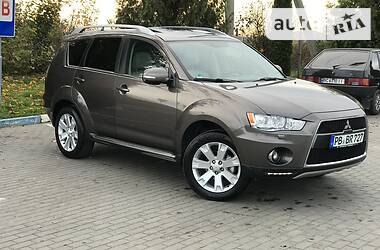 Внедорожник / Кроссовер Mitsubishi Outlander XL 2011 в Львове