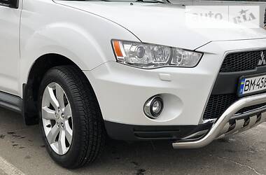 Внедорожник / Кроссовер Mitsubishi Outlander XL 2011 в Сумах