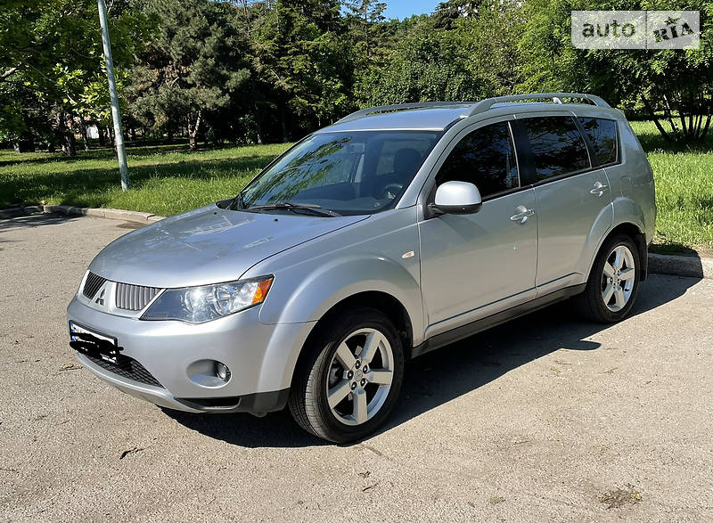 Внедорожник / Кроссовер Mitsubishi Outlander XL 2008 в Одессе